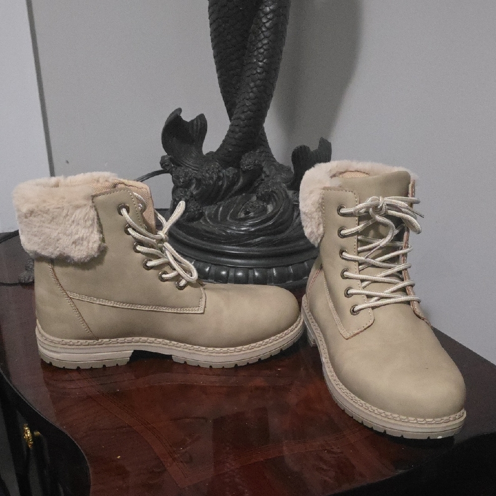 Women's Tan Fur-Lined Boots